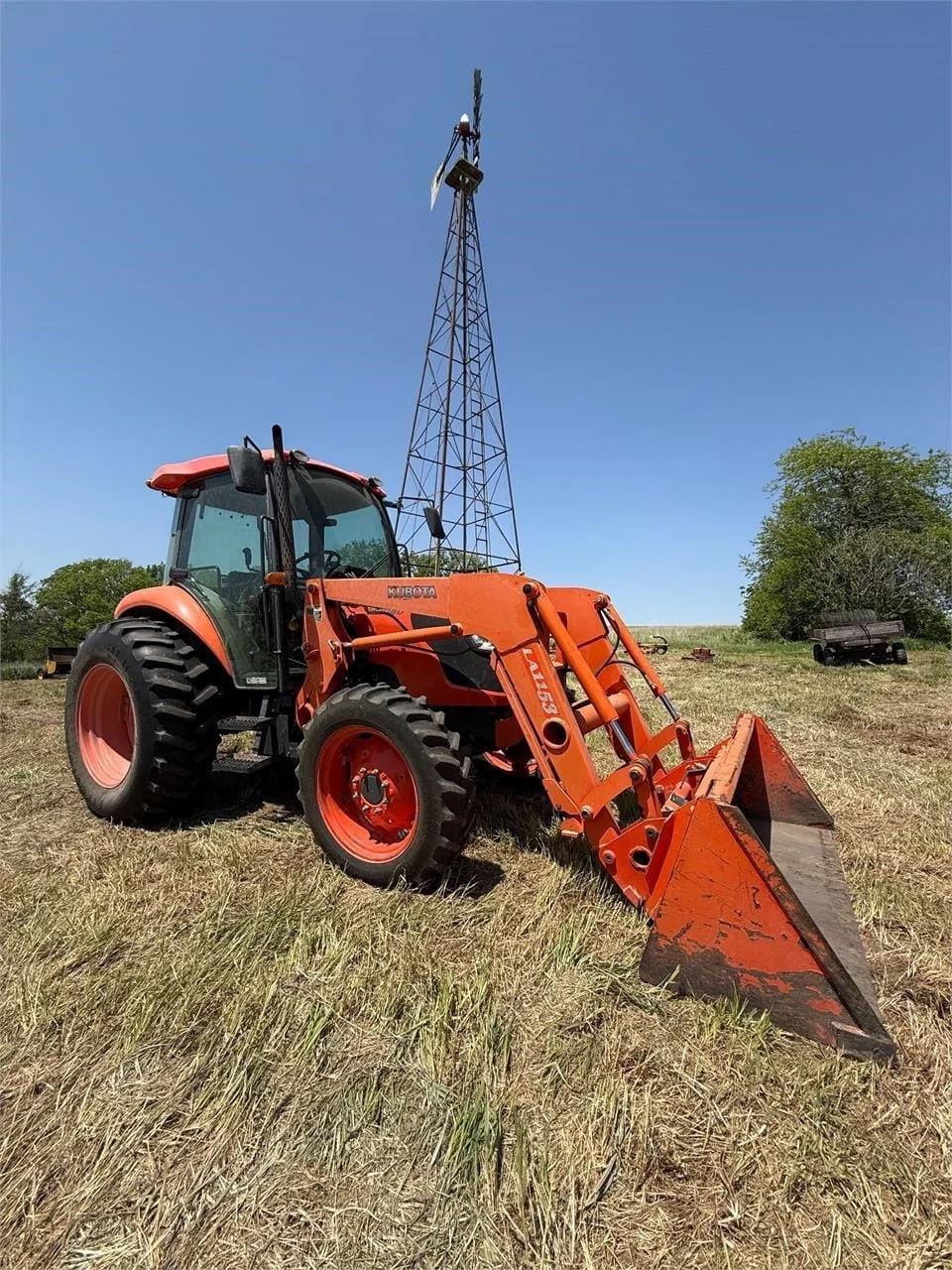 2012 Kubota M7040 Equipment Image0