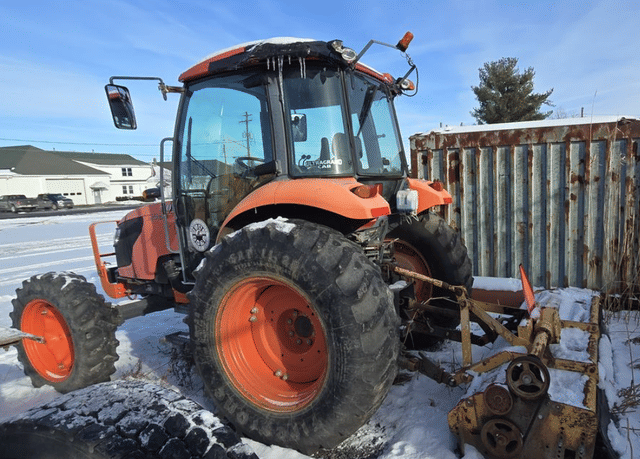 Image of Kubota M7040 equipment image 1