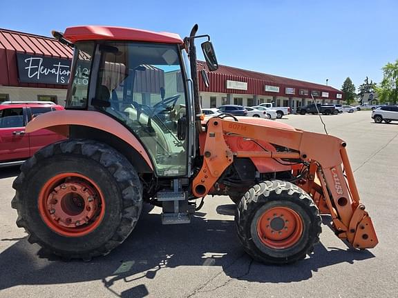 Image of Kubota M7040 equipment image 4