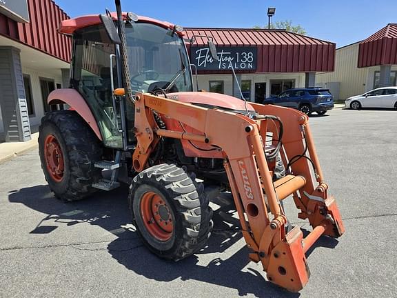 Image of Kubota M7040 equipment image 2