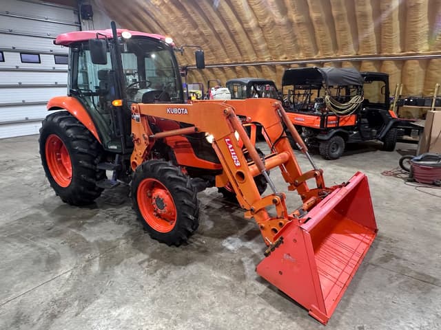 Image of Kubota M7040 equipment image 3