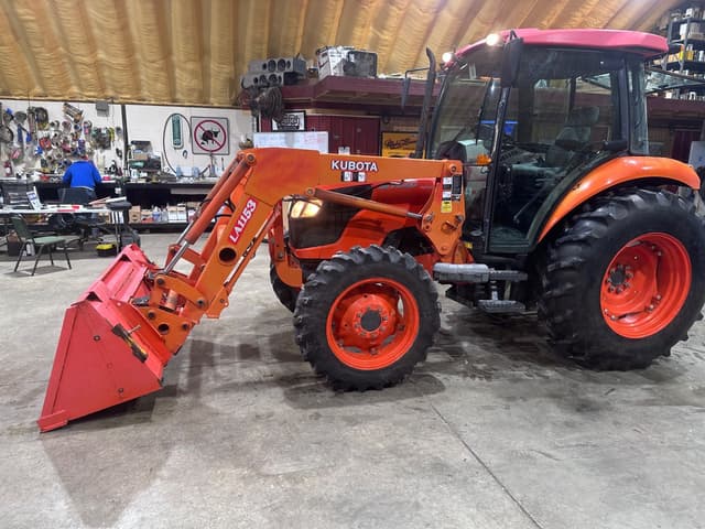 Image of Kubota M7040 equipment image 1