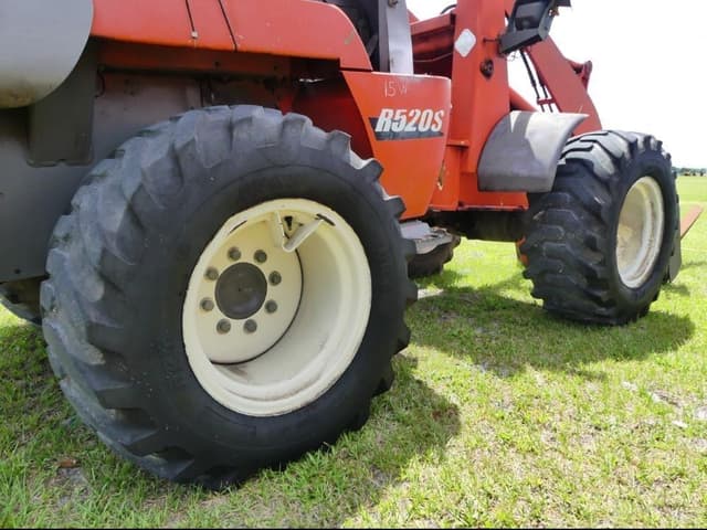 Image of Kubota R520S equipment image 4