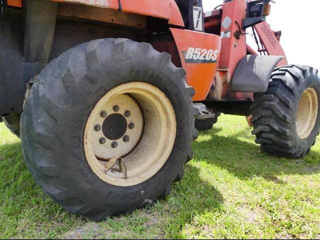 Image of Kubota R520S equipment image 4