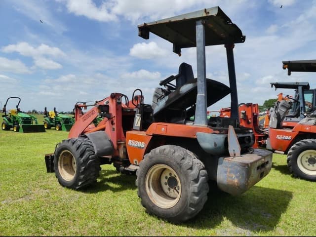 Image of Kubota R520S equipment image 3