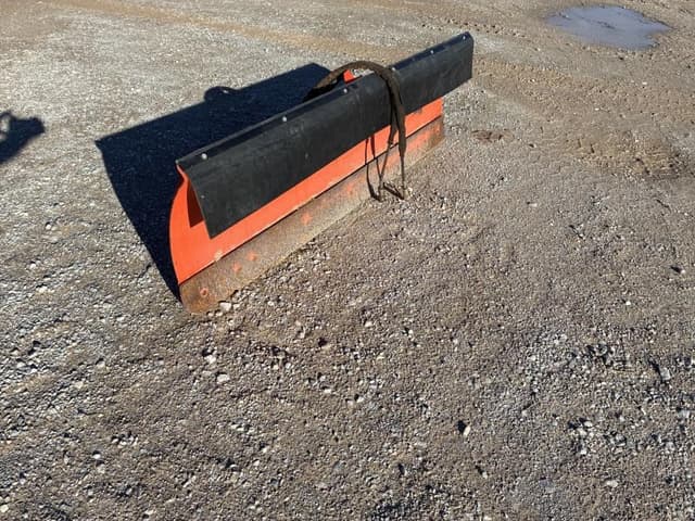 Image of Kubota RTV-X1100C equipment image 4