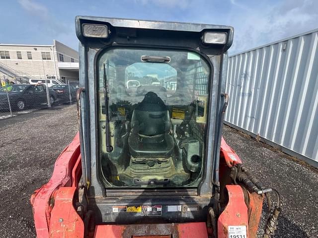 Image of Kubota SVL75 equipment image 4