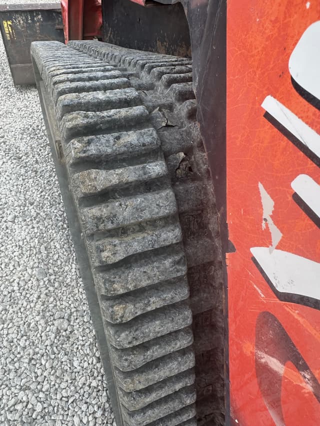 Image of Kubota SVL75 equipment image 4