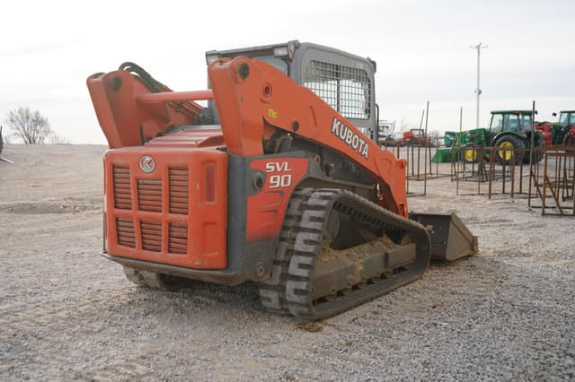 Image of Kubota SVL90 equipment image 4