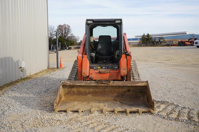 Image of Kubota SVL90 equipment image 2