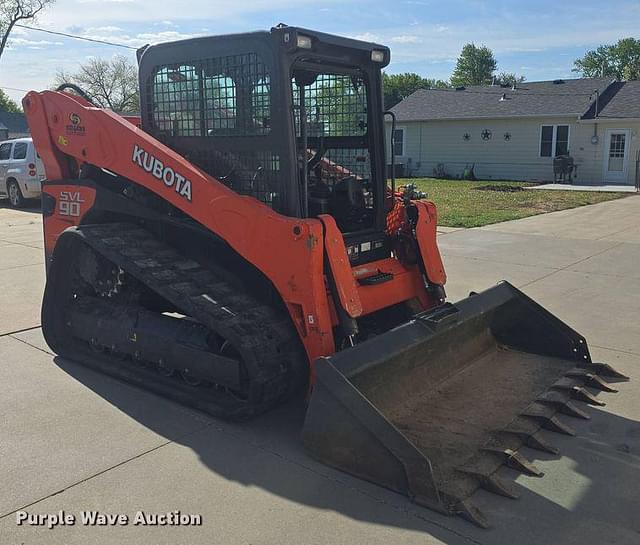 Image of Kubota SVL90 equipment image 2