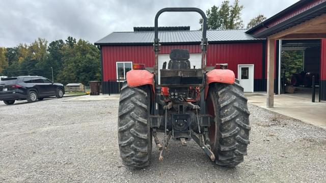 Image of Kubota M7040 equipment image 4