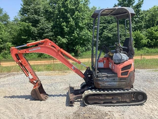 Image of Kubota U17 equipment image 4