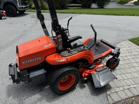 Image of Kubota ZD221Z Image 1