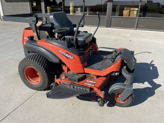 Main image Kubota ZD326