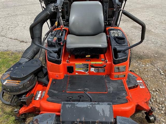 Image of Kubota ZD326 equipment image 4