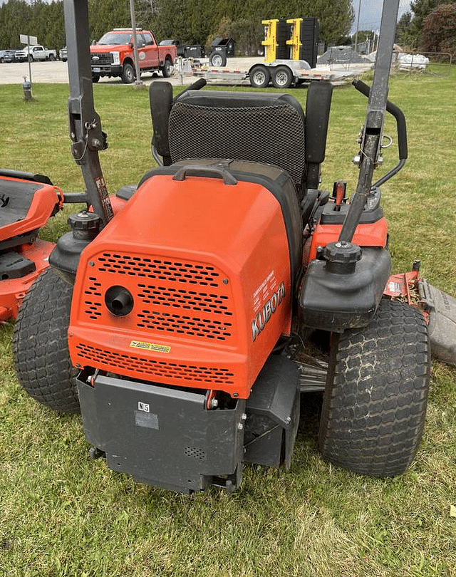 Image of Kubota ZD331 equipment image 3