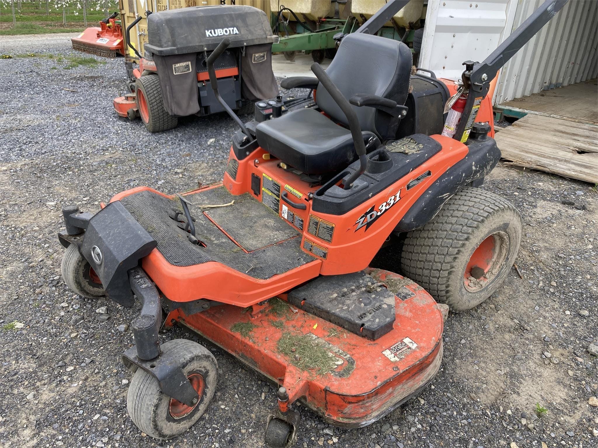 2012 Kubota ZD331 Equipment Image0