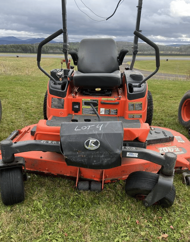 Main image Kubota ZD331