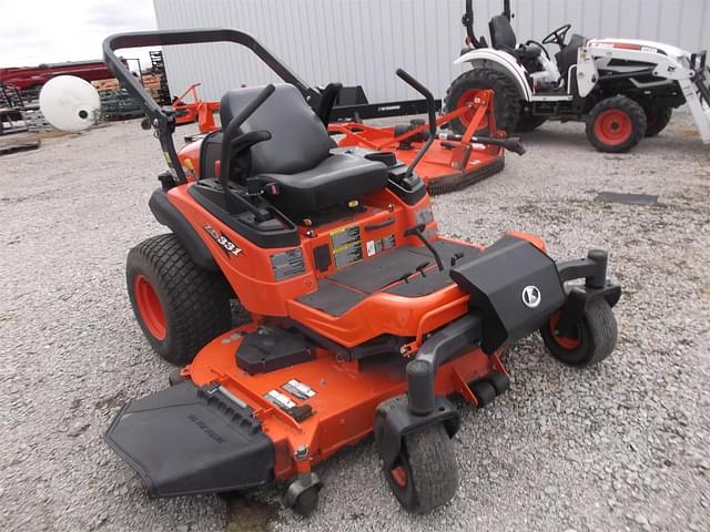 Image of Kubota ZD331 equipment image 3