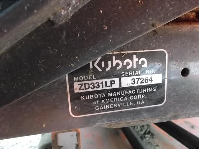 Image of Kubota ZD331 equipment image 4