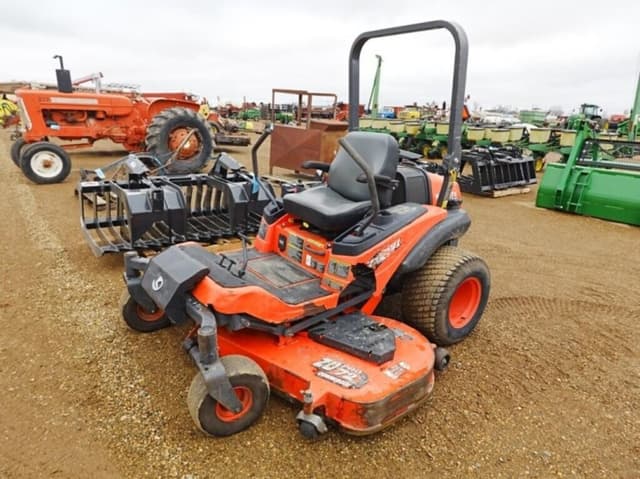 Image of Kubota ZD331 equipment image 1