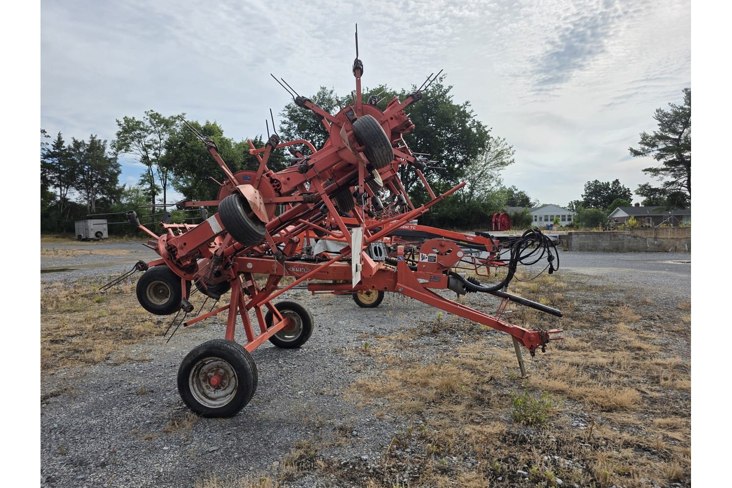 2012 Kuhn GF8702T Equipment Image0
