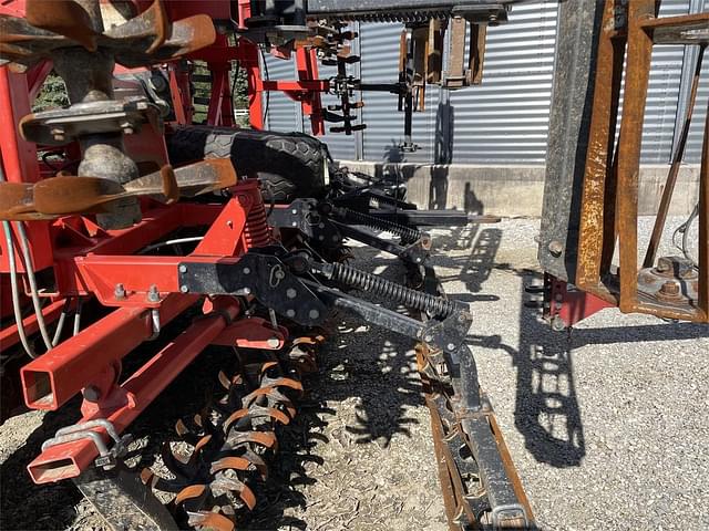 Image of Kuhn Krause Excelerator 8000 equipment image 1