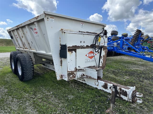 Image of Kuhn Knight 8132 equipment image 2