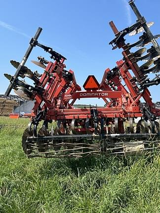 Image of Kuhn Krause Dominator 4850 equipment image 1