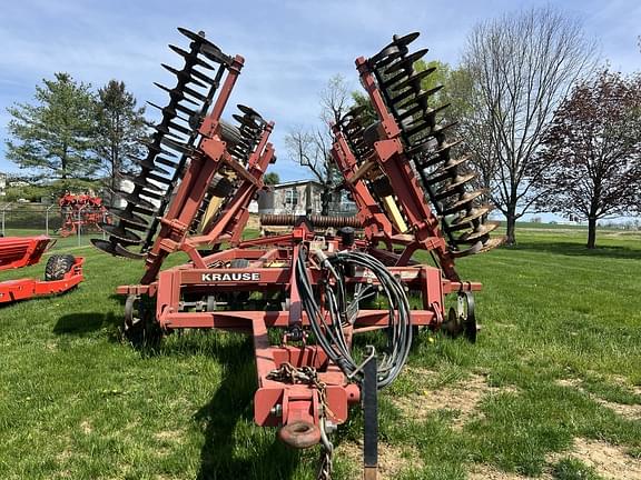 Image of Kuhn Krause Excelerator 8000 equipment image 3