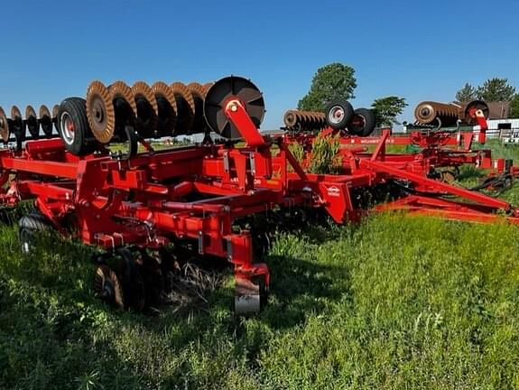 Image of Kuhn Krause Excelerator 8000 equipment image 1