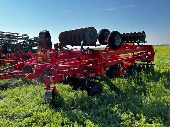 Image of Kuhn Krause Excelerator 8000 equipment image 3