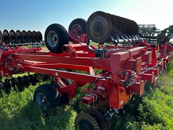 Image of Kuhn Krause Excelerator 8000 equipment image 4