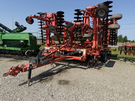 2012 Kuhn Krause Excelerator 8000 Equipment Image0