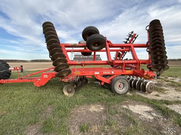 Image of Kuhn Krause 8200 equipment image 2