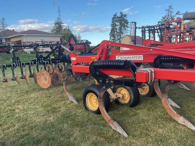 Image of Kuhn Krause Dominator 4850 equipment image 1