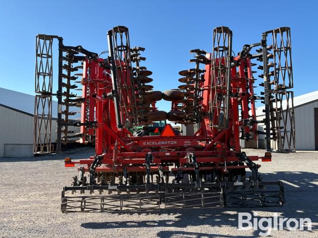Image of Kuhn Krause Excelerator 8000 equipment image 4
