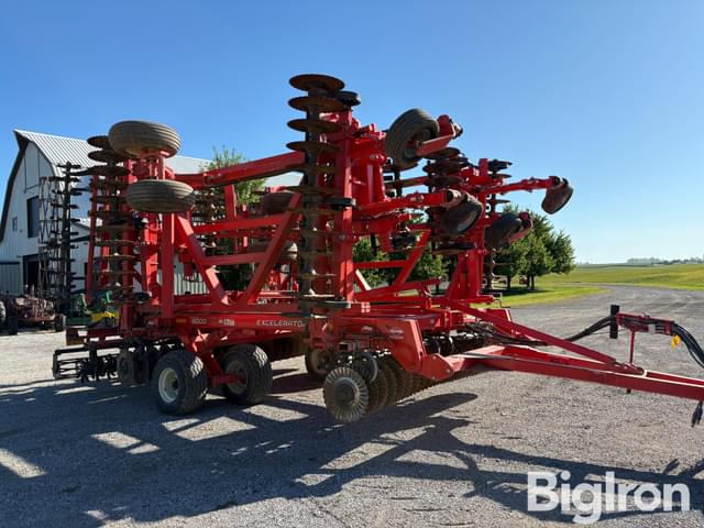 Image of Kuhn Krause Excelerator 8000 equipment image 1