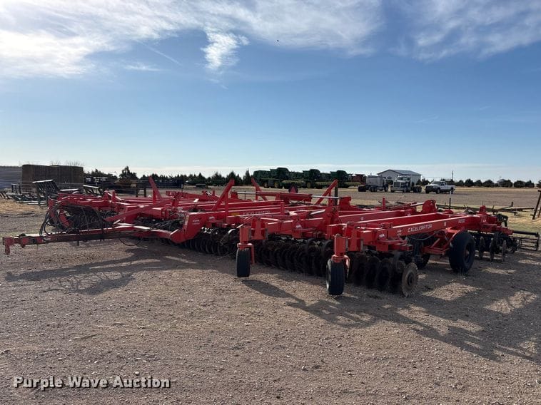 2012 Kuhn Krause Excelerator 8000 Equipment Image0