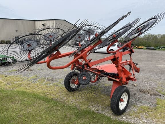 Image of Kuhn SR108 equipment image 3