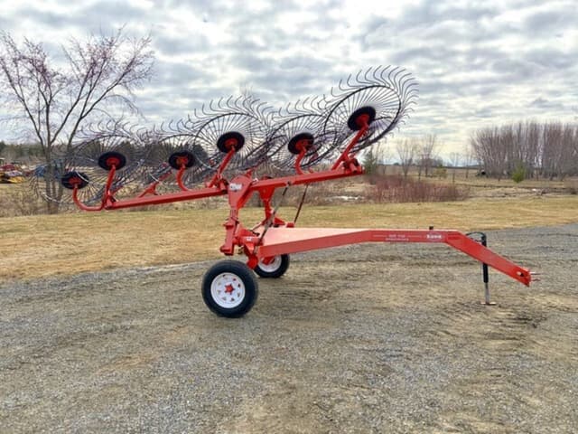 Image of Kuhn SR112 equipment image 2