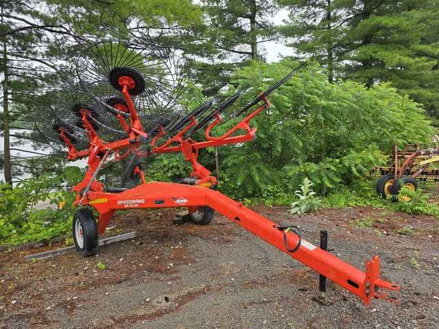 Image of Kuhn SR112GII equipment image 4