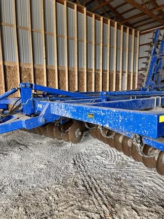 Image of Landoll 2211 equipment image 1