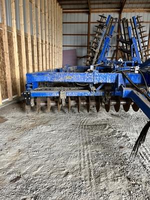 2012 Landoll 2211 Image