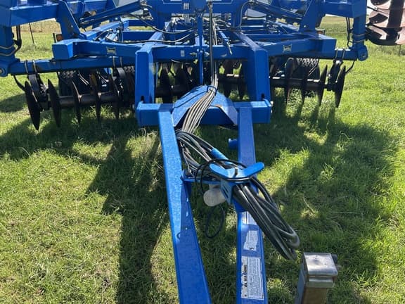 Image of Landoll 6230 equipment image 3