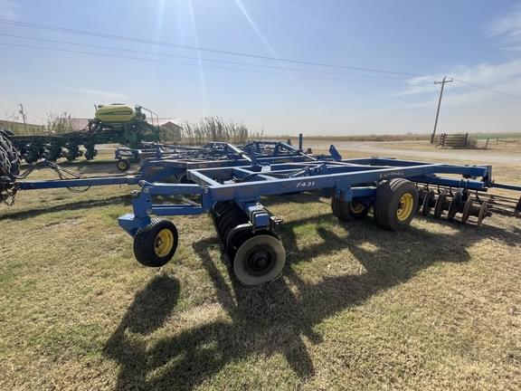 Image of Landoll 7431 equipment image 1
