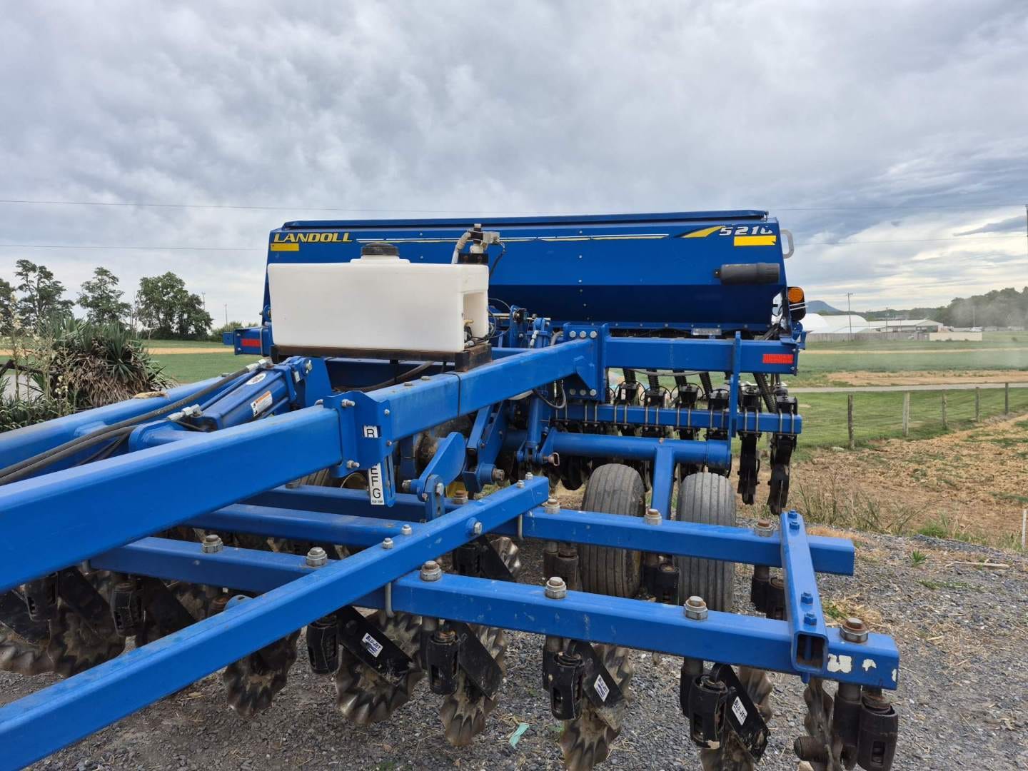 2012 Landoll 5210 Equipment Image0
