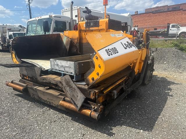 Image of LeeBoy 8510B equipment image 2