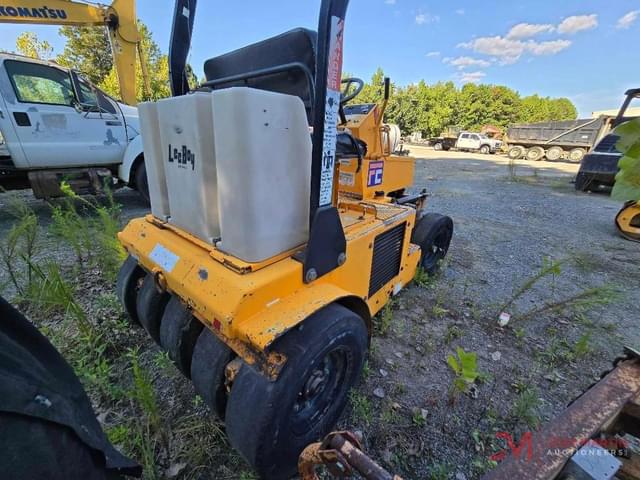 Image of LeeBoy 420  equipment image 2